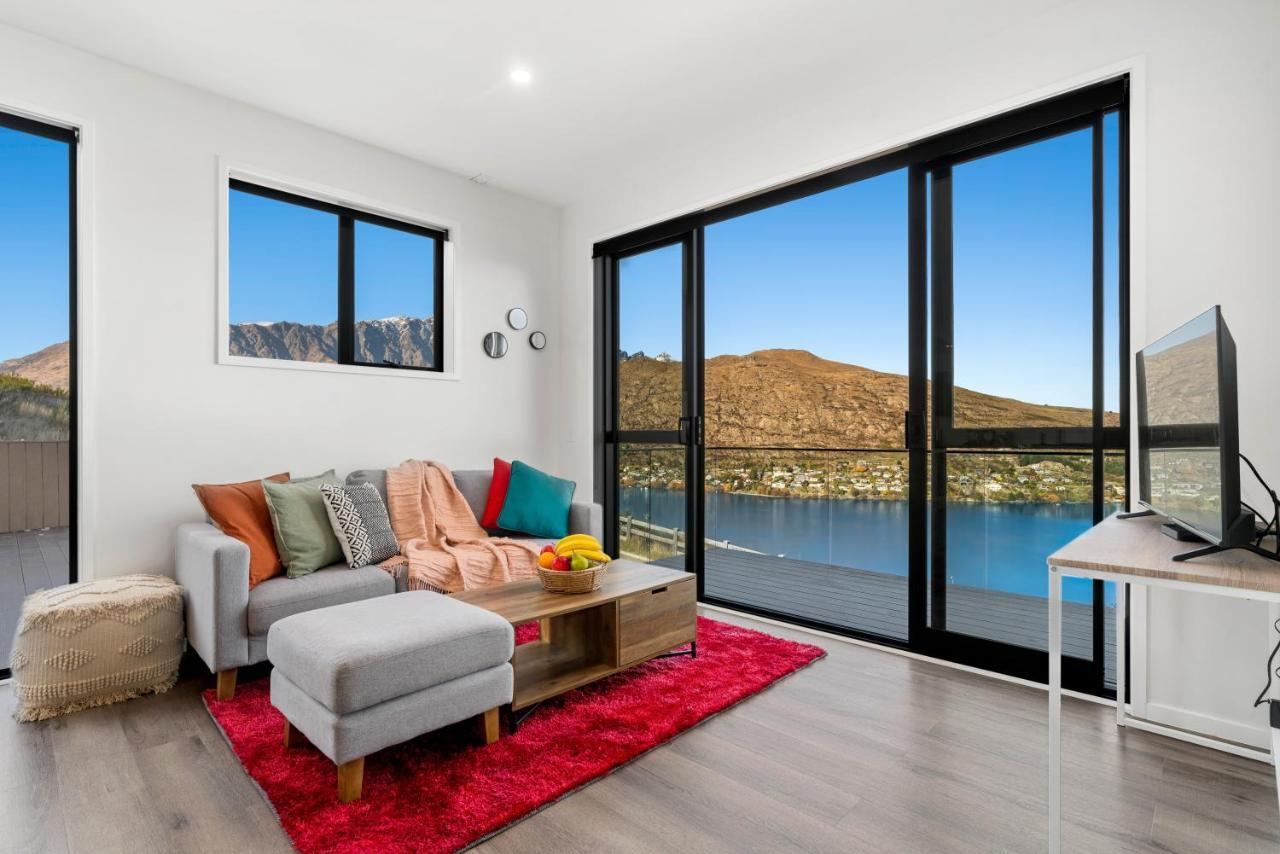 A Luckie Charm - 3-bedroom Townhouse With Spectacular View